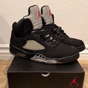 Jordan 5 Retro Black Metallic